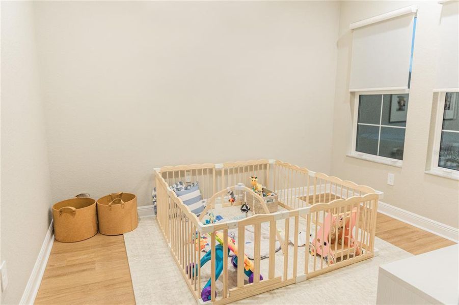 Image 47 of a home in .