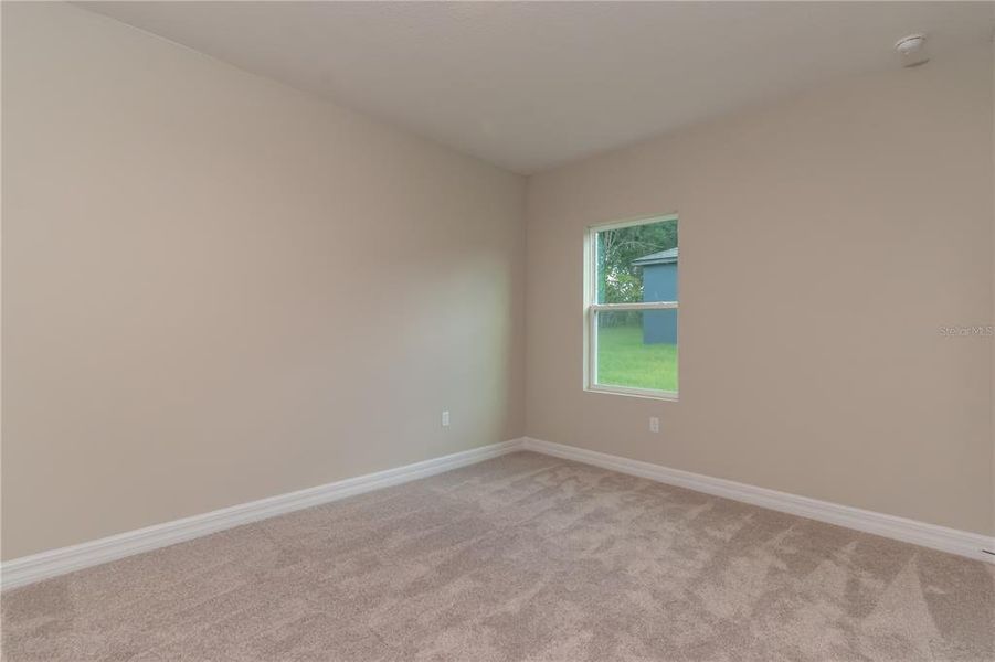Spacious, unfurnished interior of a new home in , Citrus Springs (Image 34).