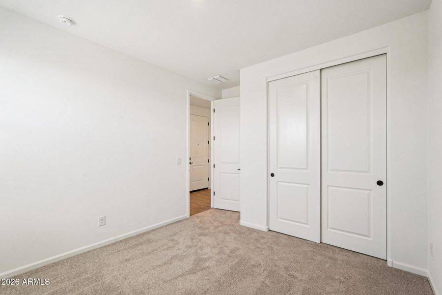 26-web-or-mls-S 95th Dr-S0904-026