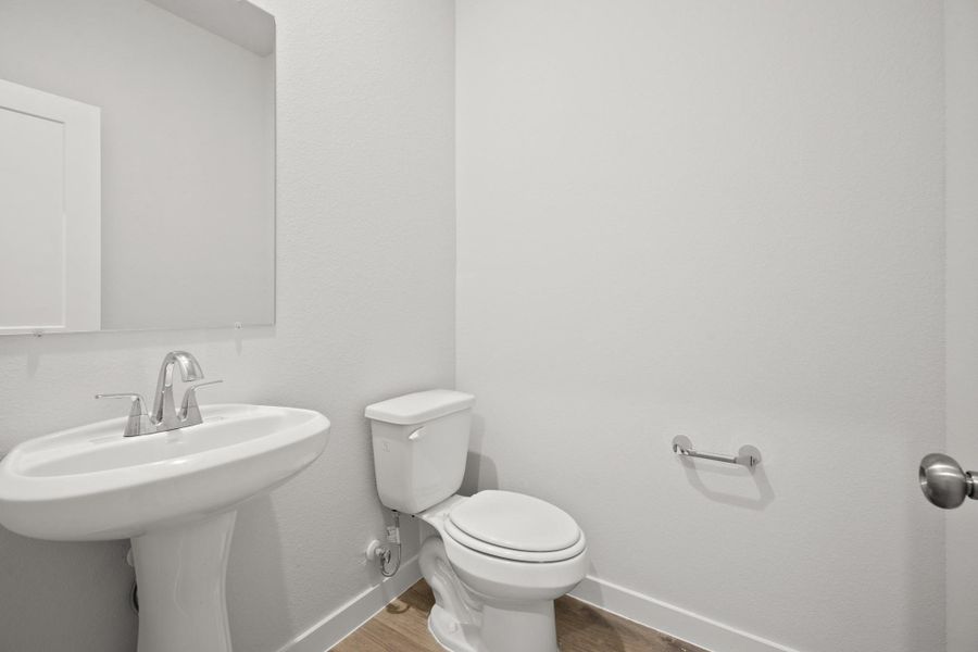 Furnished interior view inside a new home in Pearlbrook, Texas City (Image 12).