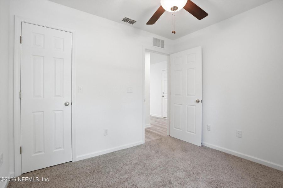 Spacious, unfurnished interior of a new home in , Jacksonville (Image 30).