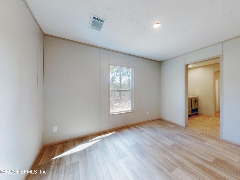 Spacious, unfurnished interior of a new home in , Keystone Heights (Image 48).
