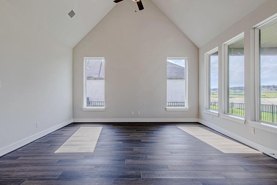 Spacious, unfurnished interior of a new home in WaterStone, Montgomery (Image 18). Spacious, unfurnished interior of a new home in WaterStone, Montgomery (Image 18).