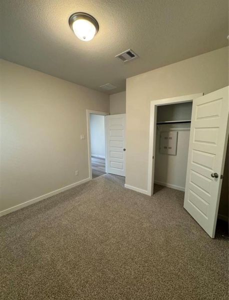 Spacious, unfurnished interior of a new home in Wall Street Village, Richmond (Image 12).