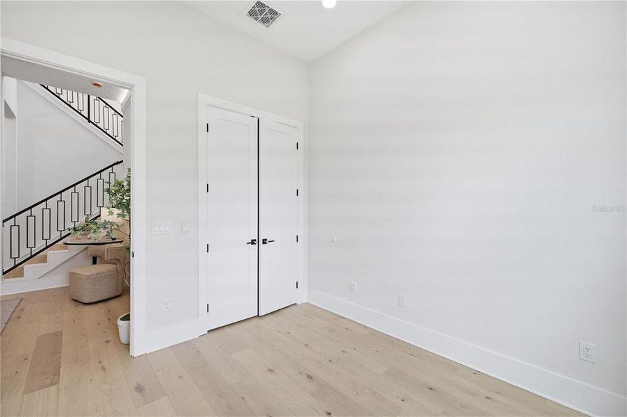 Spacious, unfurnished interior of a new home in , Tampa (Image 22). Spacious, unfurnished interior of a new home in , Tampa (Image 22).
