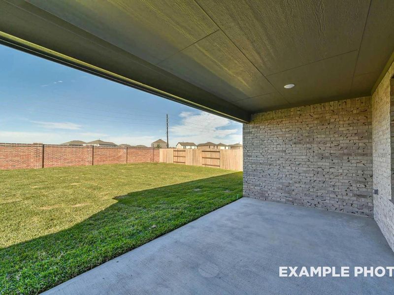 Exterior details and patio area of a home in Sierra Vista, Rosharon (Image 25). Exterior details and patio area of a home in Sierra Vista, Rosharon (Image 25).