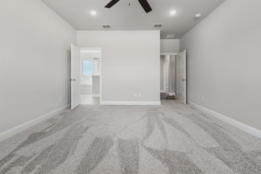Representative unfurnished interior of a home built from the The Harper by Doug Parr Custom Homes in Spring Valley Ranch, Paradise (Image 28).