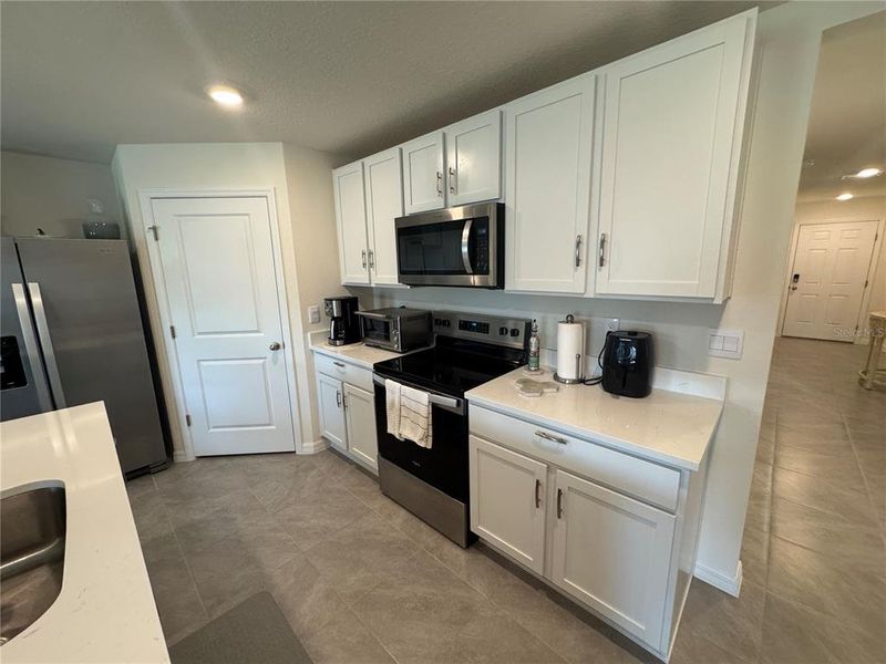 Furnished interior view inside a new home in Marion County Spot Lots, Ocala (Image 7).
