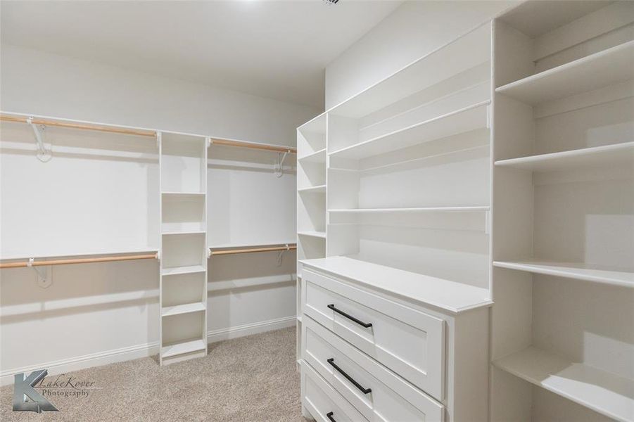 Image 34 of a home in .