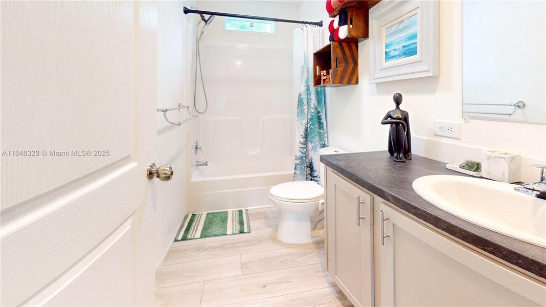 Furnished interior view inside a new home in , Clewiston (Image 17).