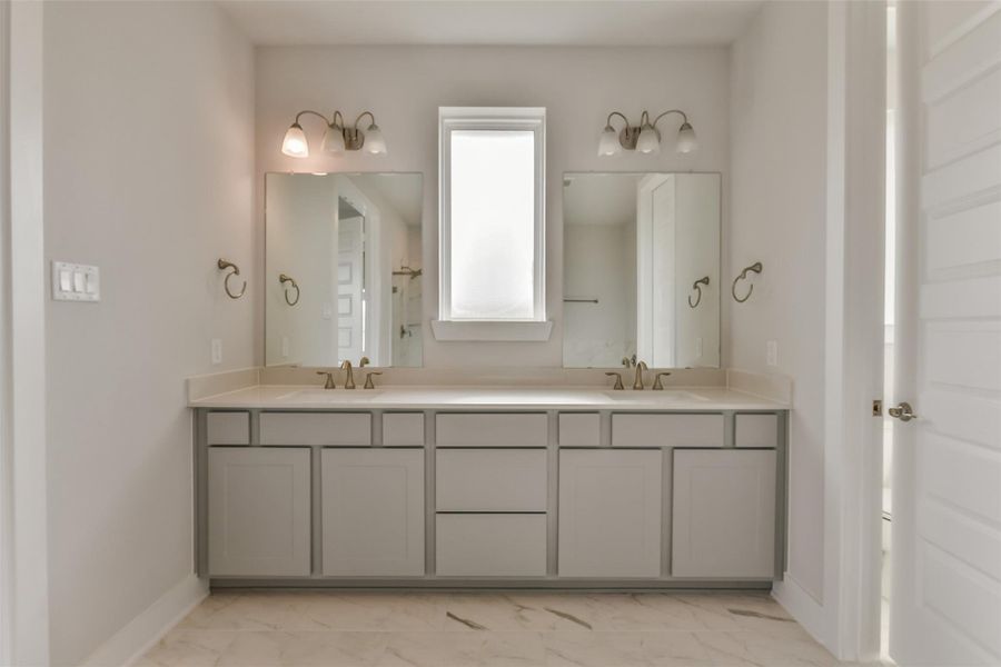 Furnished interior view inside a new home in Lago Mar, Texas City (Image 10).