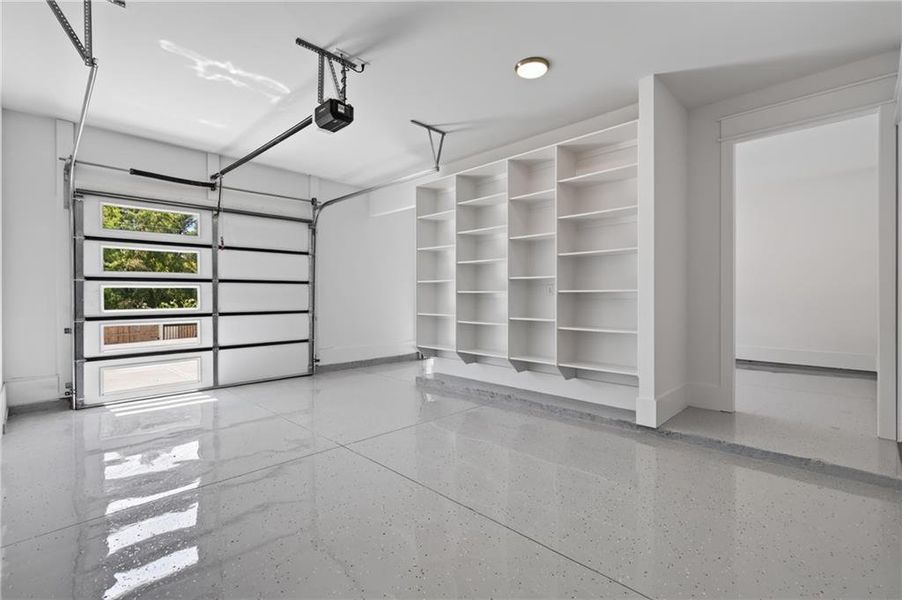 Spacious, unfurnished interior of a new home in , Dacula (Image 77).