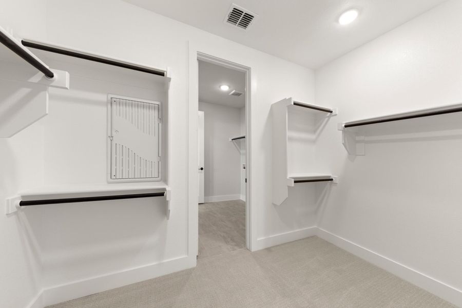 Spacious, unfurnished interior of a new home in Discovery Collection at Union Park, Little Elm (Image 19).