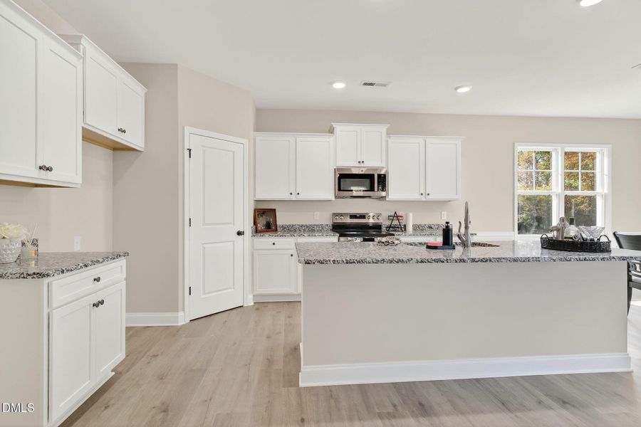 6-web-or-mls-_DSC7891 - Copy 6-web-or-mls-_DSC7891 - Copy