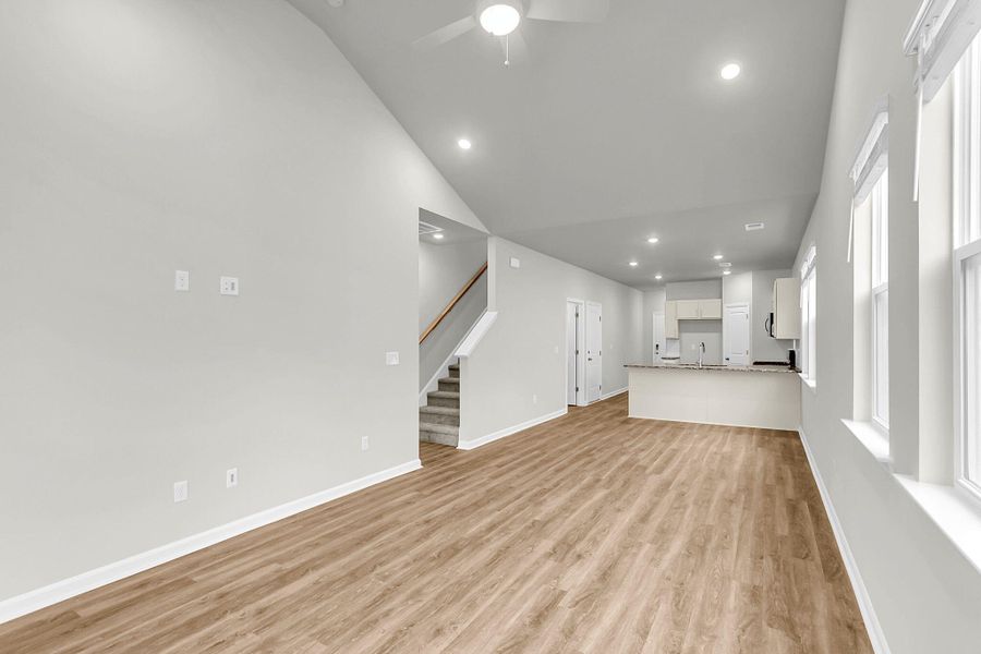 Spacious, unfurnished interior of a new home in Wildcat Chase, Summerville (Image 16).