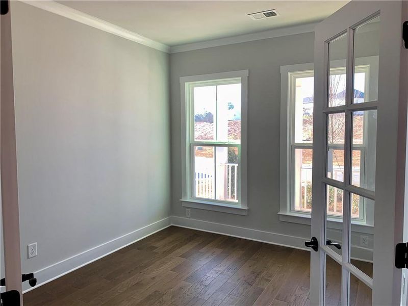Spacious, unfurnished interior of a new home in Reunion, Flowery Branch (Image 9).