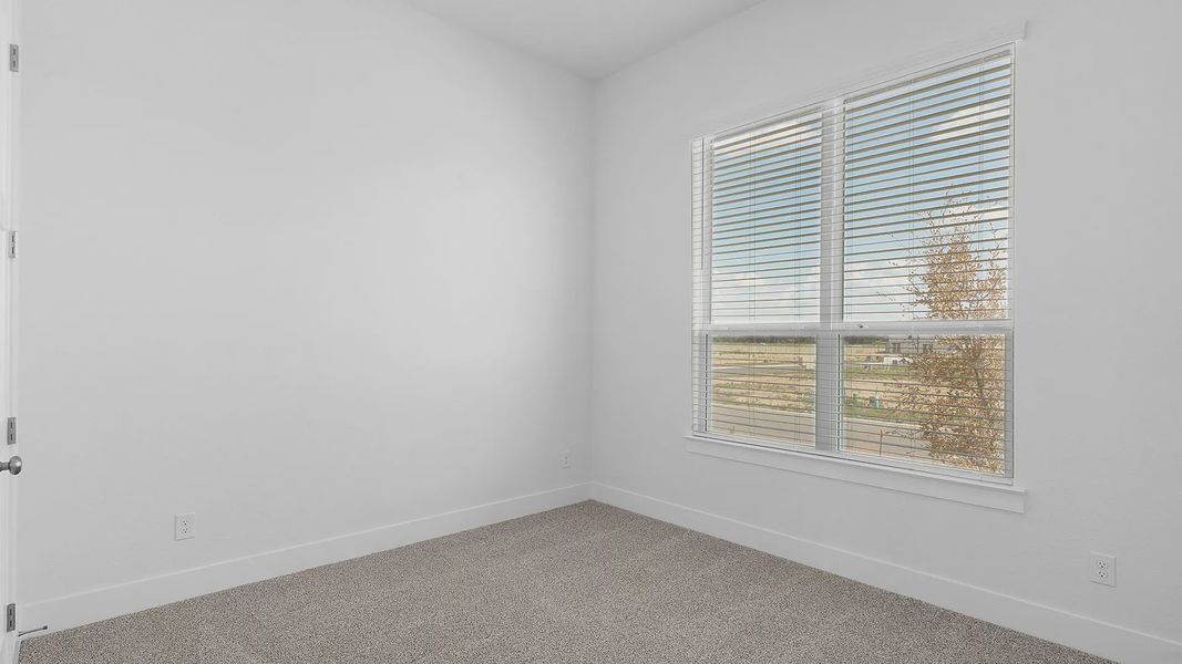 Spacious, unfurnished interior of a new home in Santa Rita Ranch, Liberty Hill (Image 11).