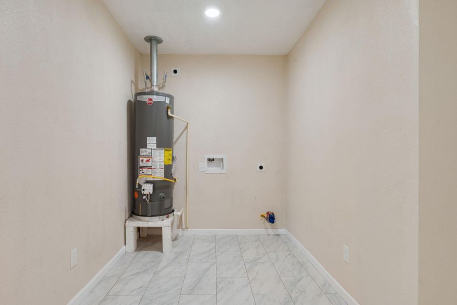 Spacious, unfurnished interior of a new home in , Hearne (Image 15). Spacious, unfurnished interior of a new home in , Hearne (Image 15).