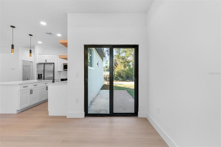 Spacious, unfurnished interior of a new home in , North Port (Image 19).
