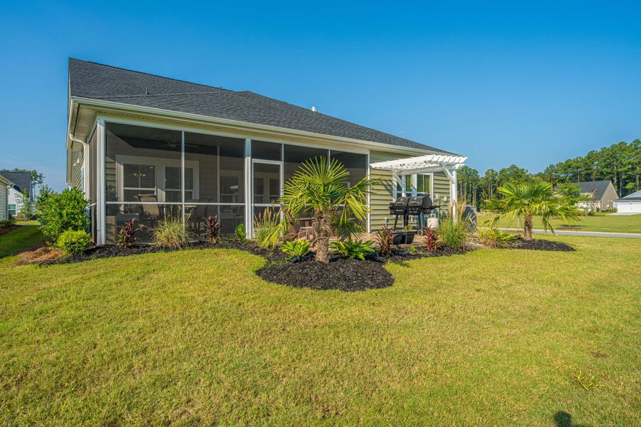 Exterior details and patio area of a home in , Summerville (Image 4).