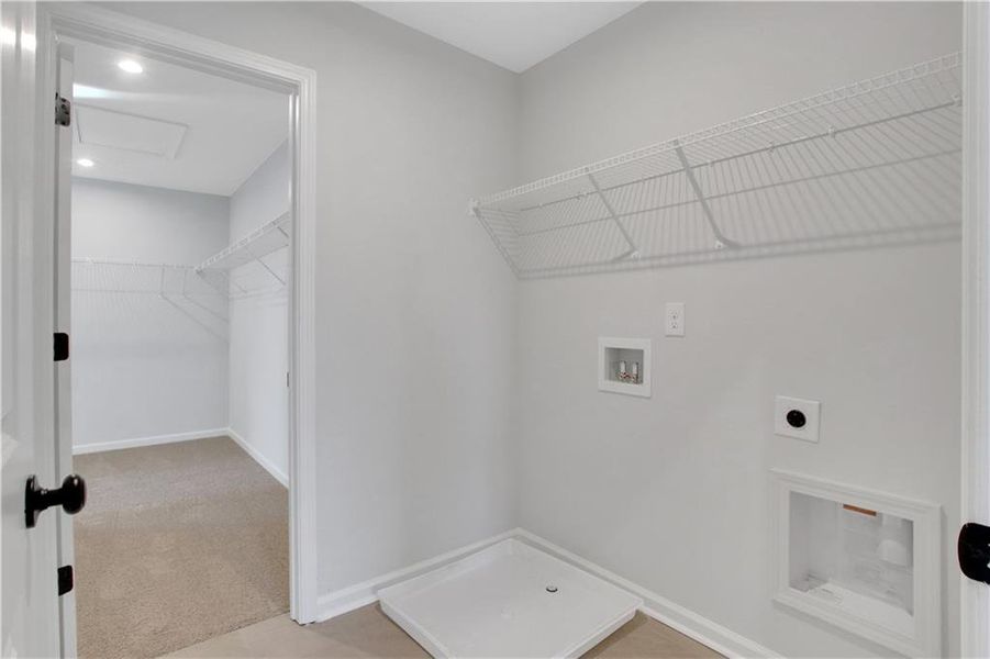 Spacious, unfurnished interior of a new home in Hillside Manor, Powder Springs (Image 31). Spacious, unfurnished interior of a new home in Hillside Manor, Powder Springs (Image 31).