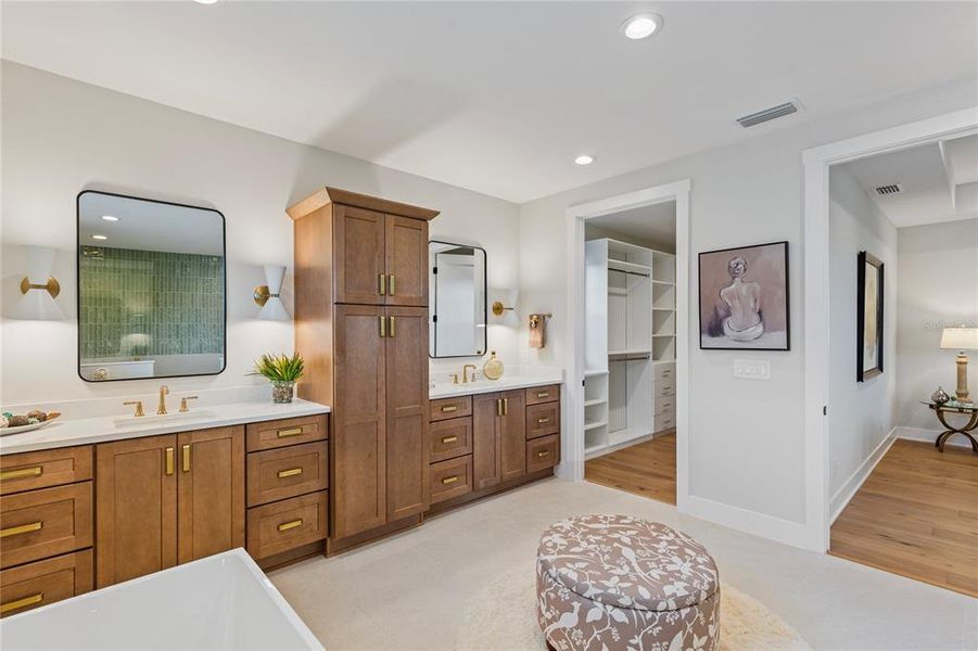 Furnished interior view inside a new home in , St. Petersburg (Image 55).