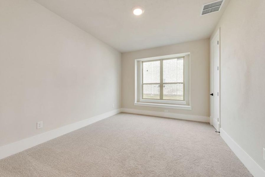 Spacious, unfurnished interior of a new home in Park Place, Prosper (Image 39). Spacious, unfurnished interior of a new home in Park Place, Prosper (Image 39).