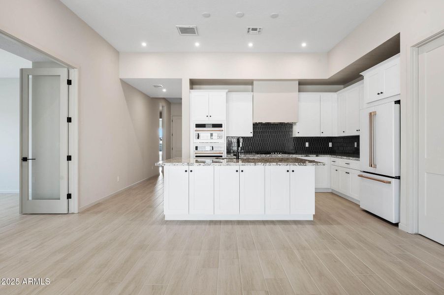 11-Great Room to Kitchen 11-Great Room to Kitchen