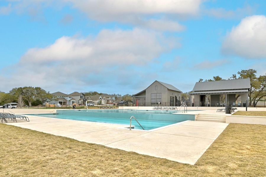 6 Creeks has a nice rhythm to it,active without feeling busy, socialwithout feeling overdone.