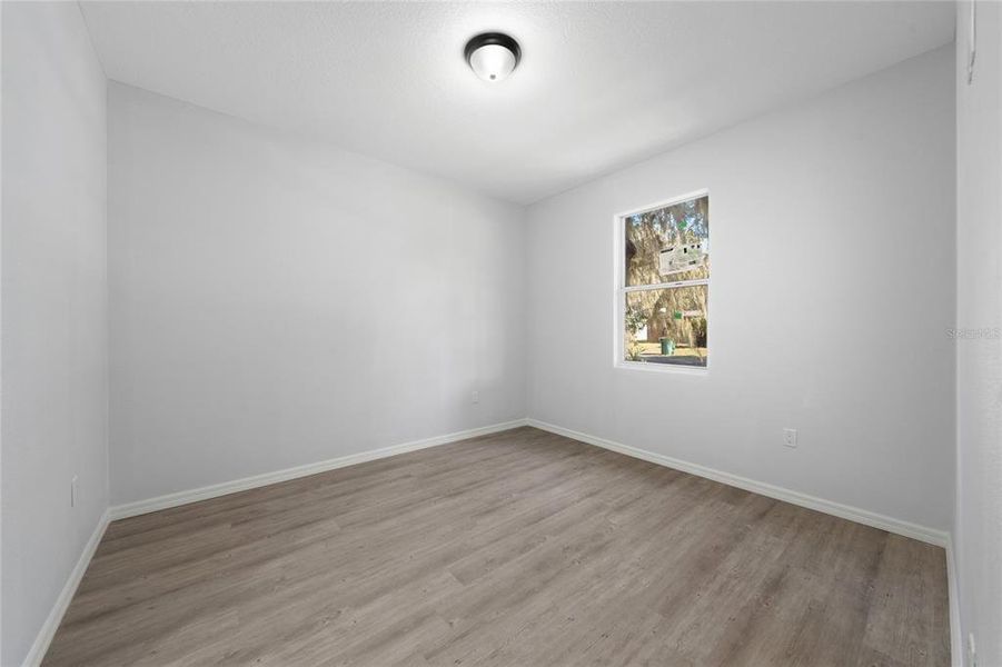 Spacious, unfurnished interior of a new home in , Eustis (Image 13).