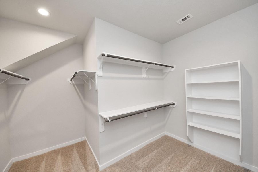 Sample photo of completed home with similar floor plan. Actual colors and selections may vary. Sample photo of completed home with similar floor plan. Actual colors and selections may vary.