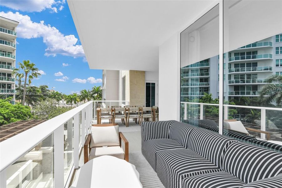 Furnished interior view inside a new home in , Boca Raton (Image 4).
