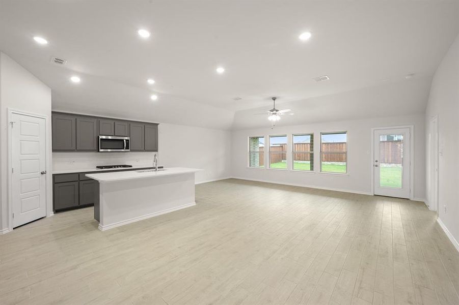 732 Scarlet Sage- Dining-2