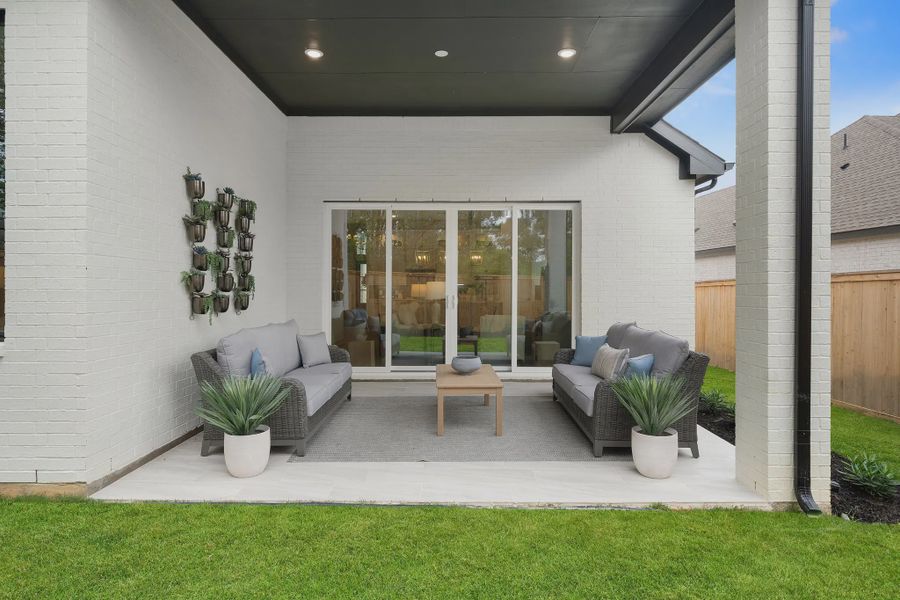 Representative exterior details of a home built from the Hampton by Chesmar Homes in Jubilee 50's, Hockley (Image 3).