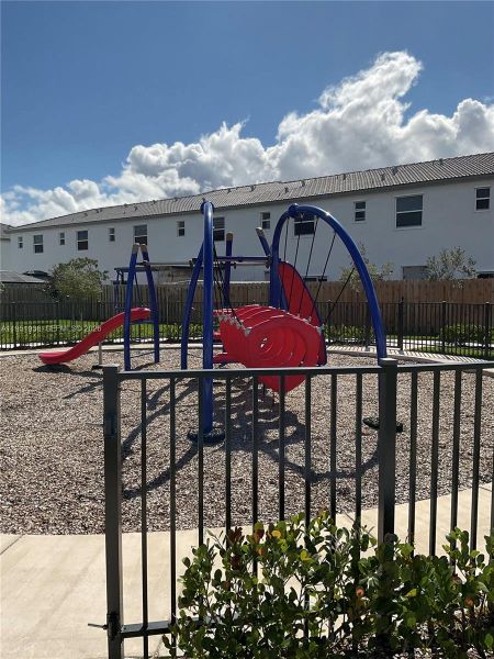 Community amenities in , Homestead (Image 24).