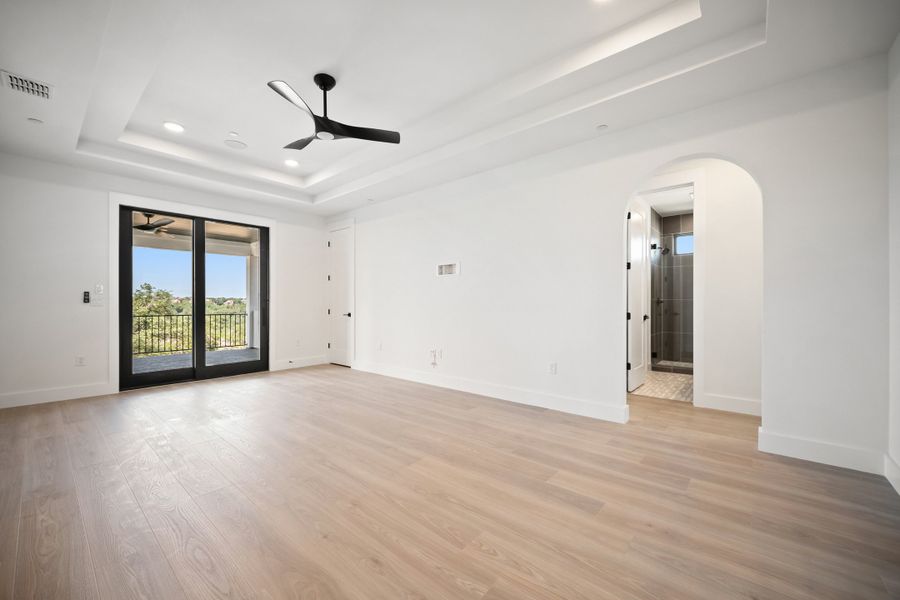 Spacious, unfurnished interior of a new home in Milky Way at River Place, Austin (Image 14). Spacious, unfurnished interior of a new home in Milky Way at River Place, Austin (Image 14).