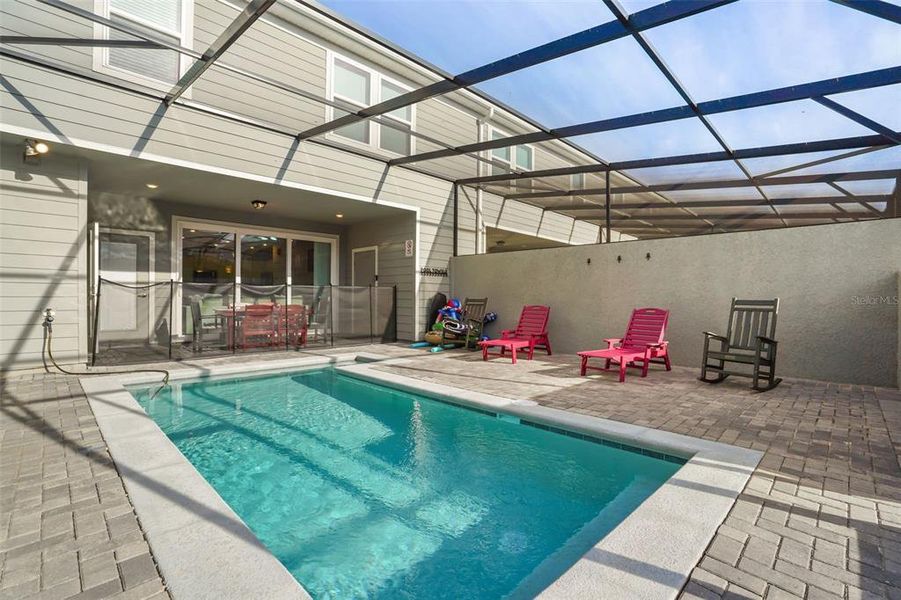 Exterior details and patio area of a home in , Clermont (Image 25).