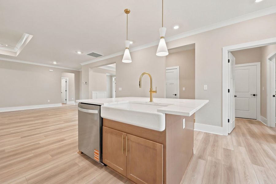 Furnished interior view inside a new home in Edgefield, Loris (Image 10).