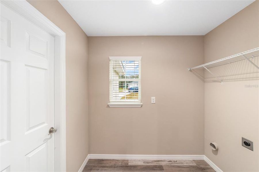 Spacious, unfurnished interior of a new home in , Ocala (Image 30).