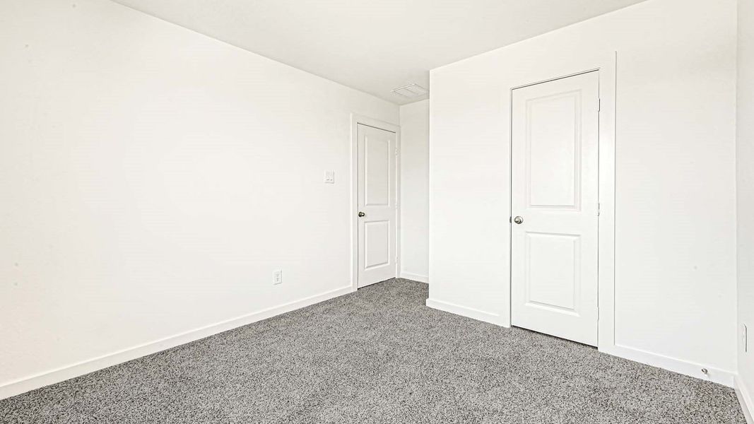 Representative unfurnished interior of a home built from the Midland - X40M by D.R. Horton in Holly Ridge, Rosenberg (Image 38). Representative unfurnished interior of a home built from the Midland - X40M by D.R. Horton in Holly Ridge, Rosenberg (Image 38).