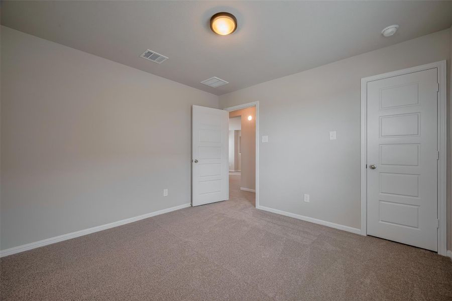 Spacious, unfurnished interior of a new home in La Segarra, Brookshire (Image 20). Spacious, unfurnished interior of a new home in La Segarra, Brookshire (Image 20).