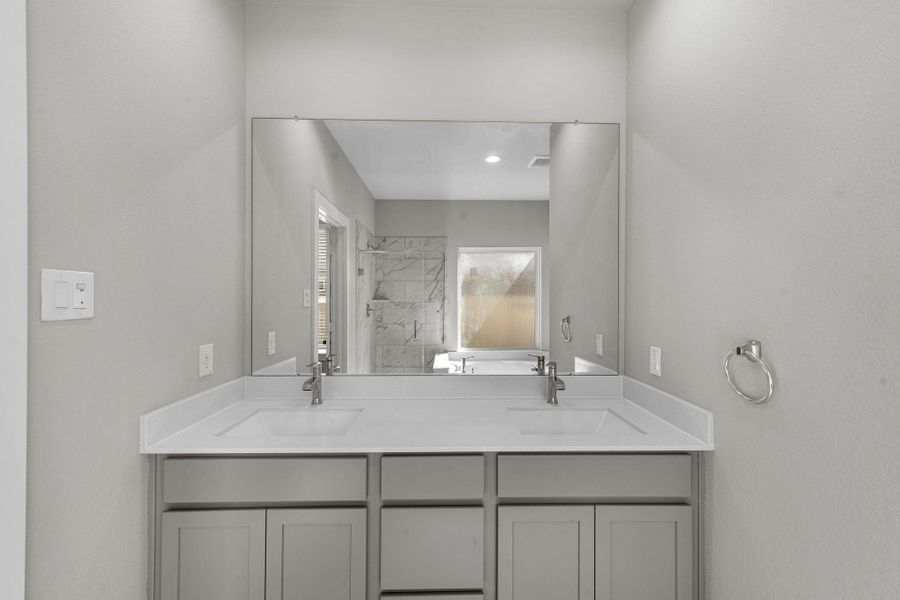 Furnished interior view inside a new home in Beacon Hill, Waller (Image 13).