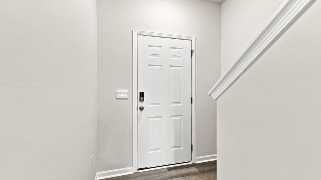Spacious, unfurnished interior of a new home in Baxter Village, Boiling Springs (Image 17).