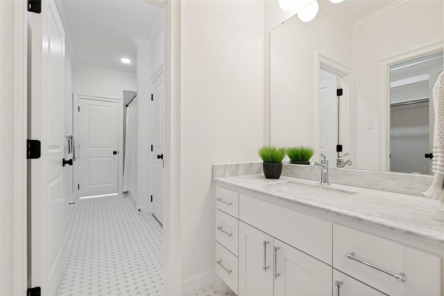 Furnished interior view inside a new home in , Dallas (Image 17).