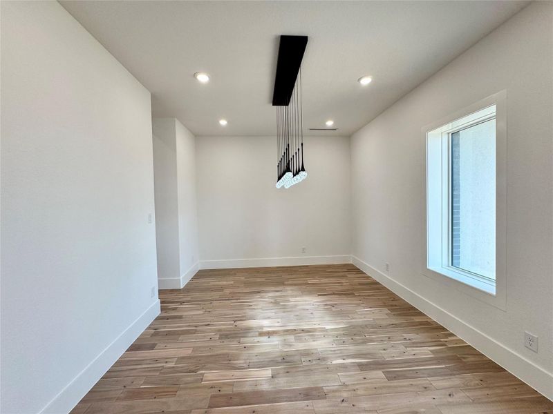Spacious, unfurnished interior of a new home in , Washington (Image 30).