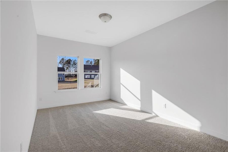 Spacious, unfurnished interior of a new home in Pickens Bluff, Hiram (Image 27).