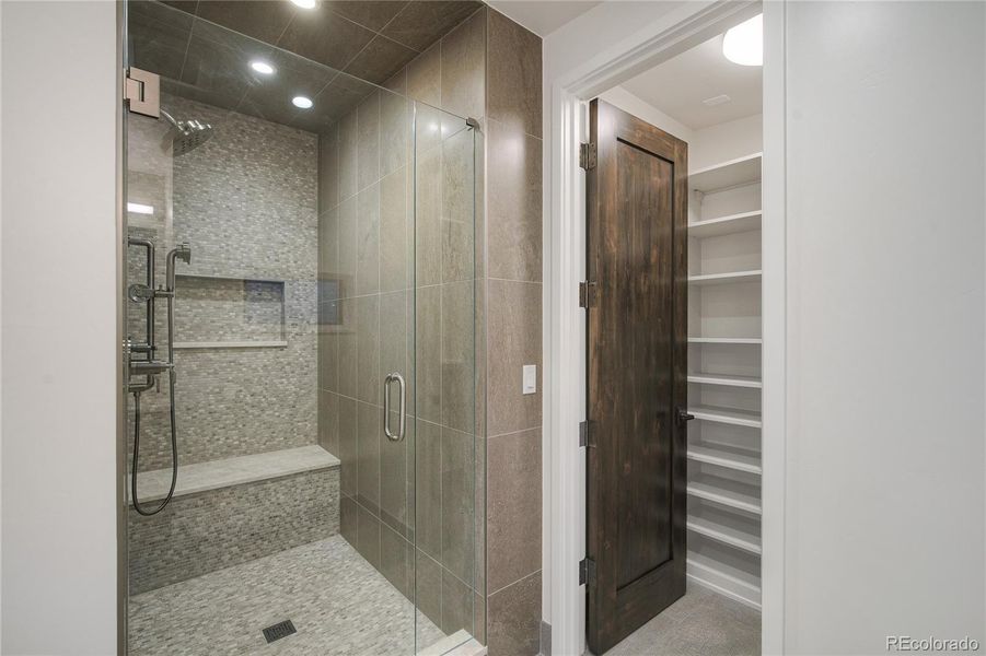 Furnished interior view inside a new home in , Frisco (Image 8).