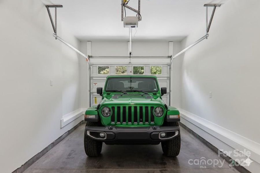 Image 38 of a home in .