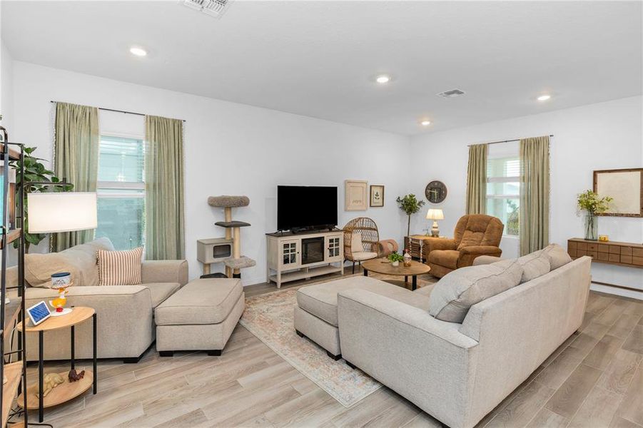Furnished interior view inside a new home in Hampton Oaks Traditional, Deltona (Image 9). Furnished interior view inside a new home in Hampton Oaks Traditional, Deltona (Image 9).
