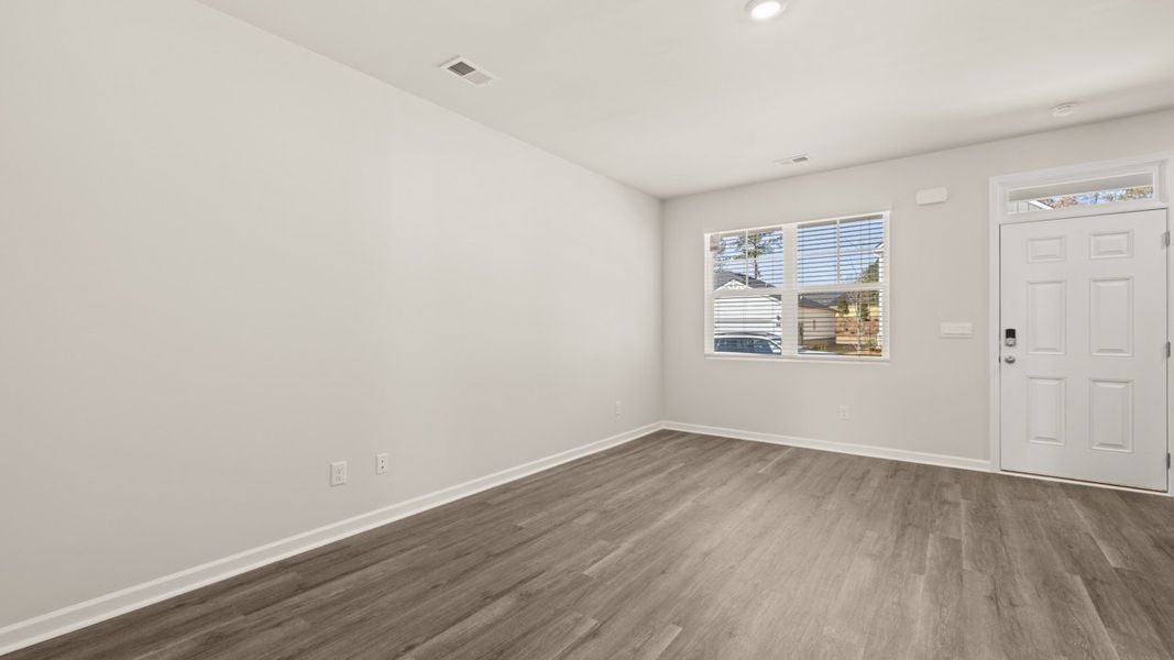 Representative unfurnished interior of a home built from the Plan by D.R. Horton in WillowBrook, Winder (Image 11).